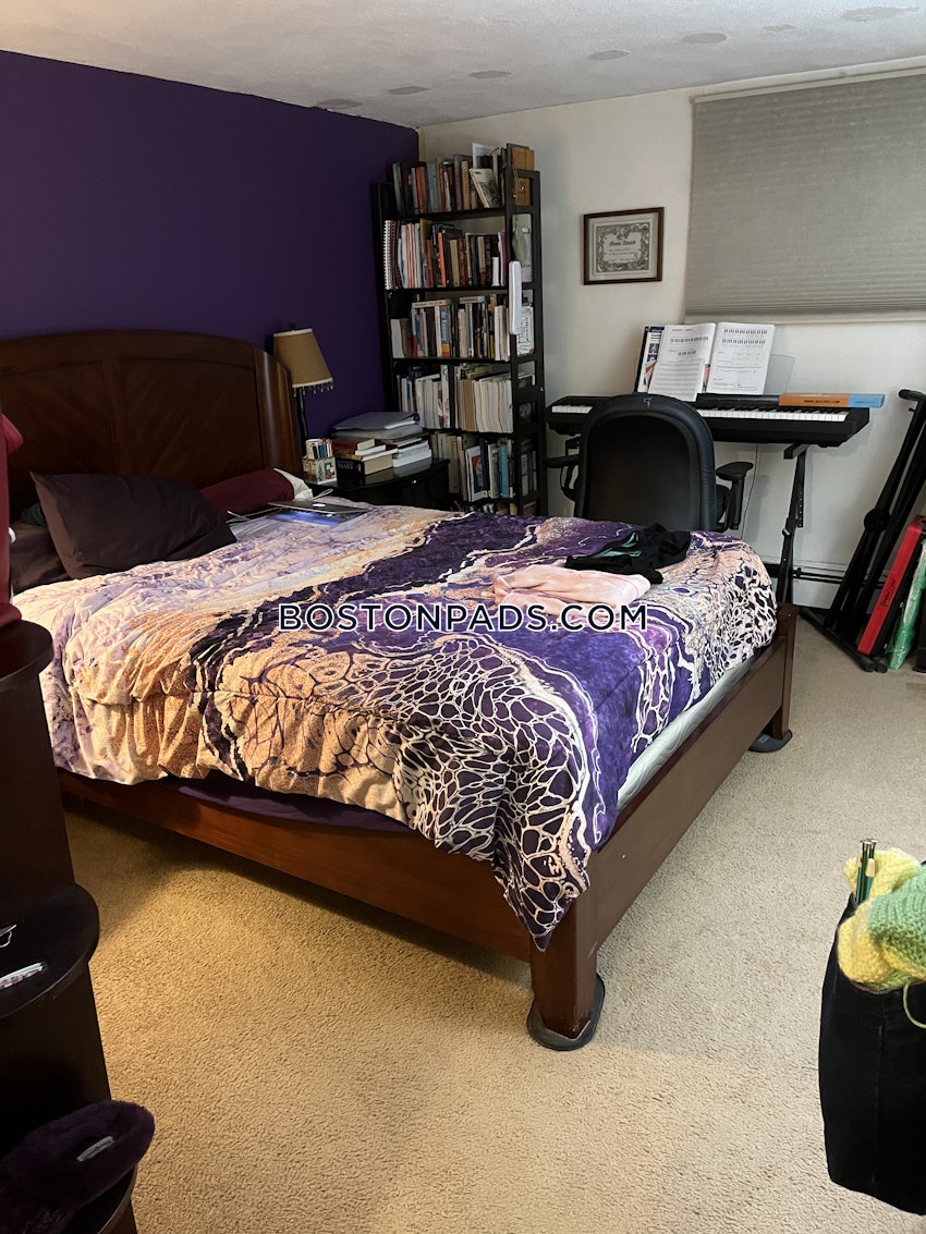 NEWTON - CHESTNUT HILL - 1 Bed, 1 Bath - Image 11