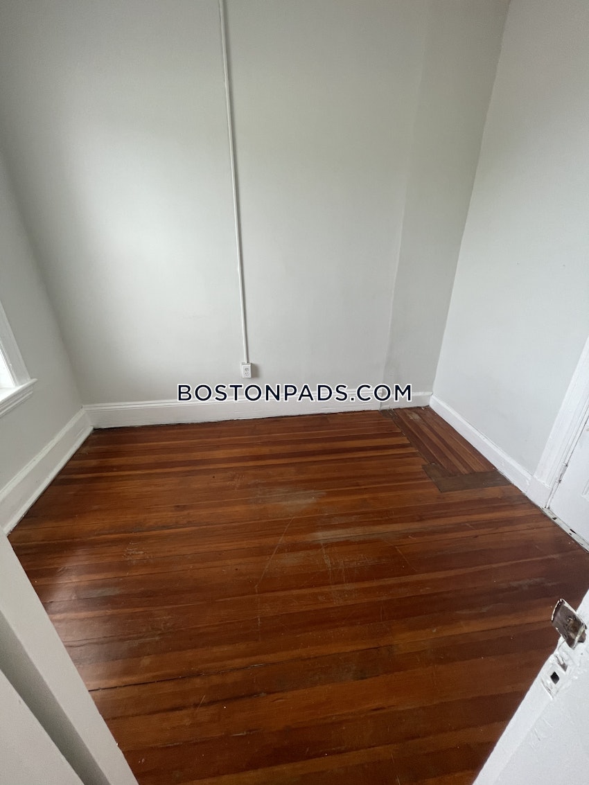 BOSTON - ROXBURY - 3 Beds, 1 Bath - Image 11