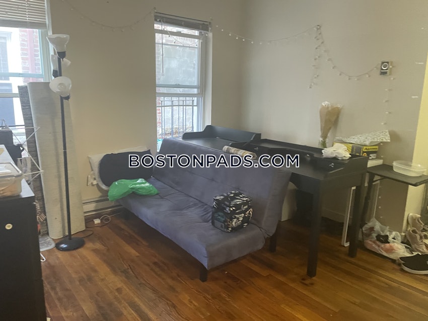 BOSTON - MISSION HILL - 2 Beds, 1 Bath - Image 1