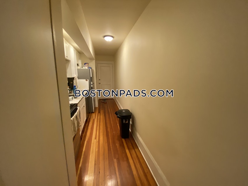 BROOKLINE- COOLIDGE CORNER - 2 Beds, 1 Bath - Image 13