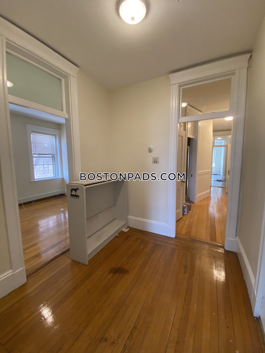 BOSTON - ALLSTON/BRIGHTON BORDER - 3 Beds, 1 Bath - Image 11