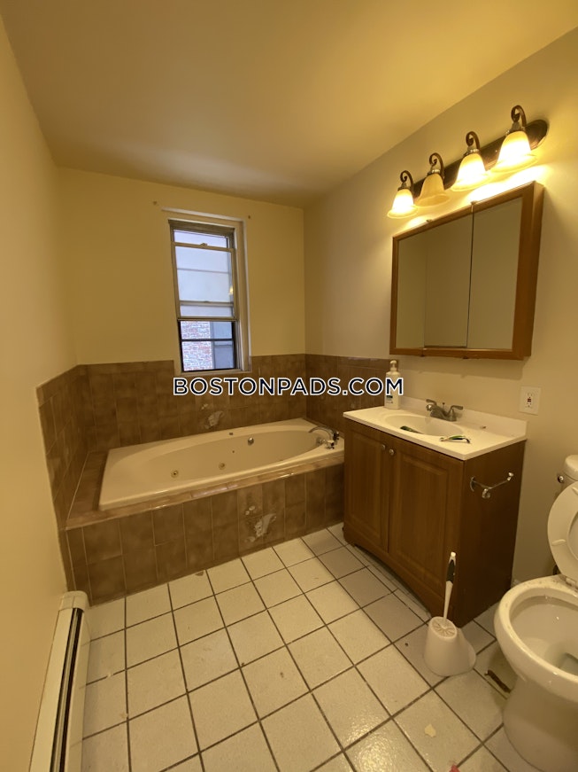 Boston - $3,600+ /mo