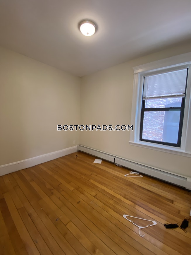 Boston - $3,600+ /mo