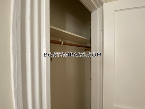 Commonwealth Ave. Brookline photo 11