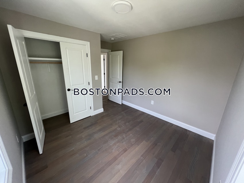 REVERE - 3 Beds, 1 Bath - Image 11