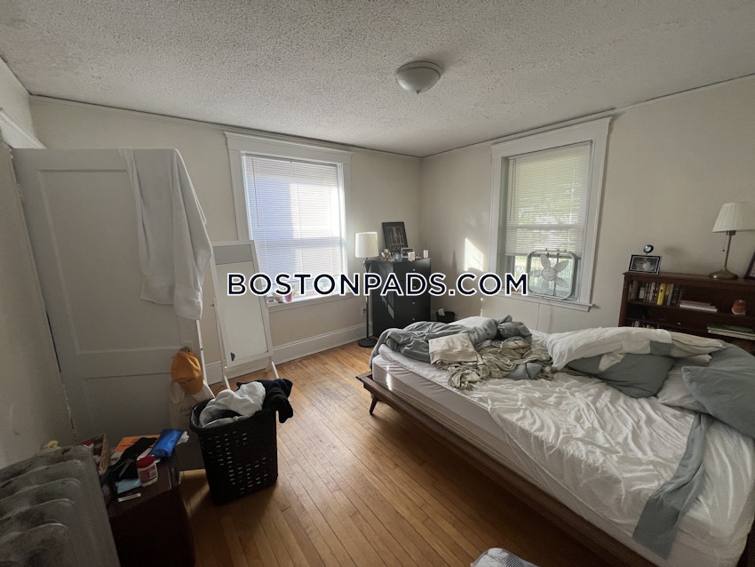 BOSTON - ALLSTON - 4 Beds, 2 Baths - Image 6