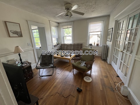 Barrows St Boston photo 3