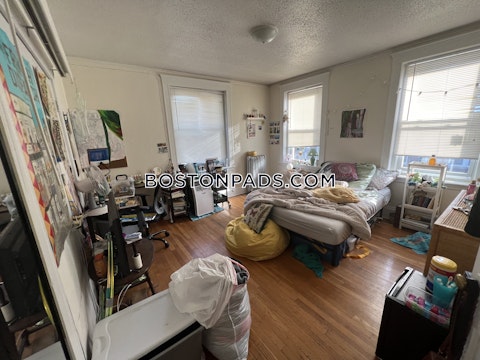 Barrows St Boston photo 2