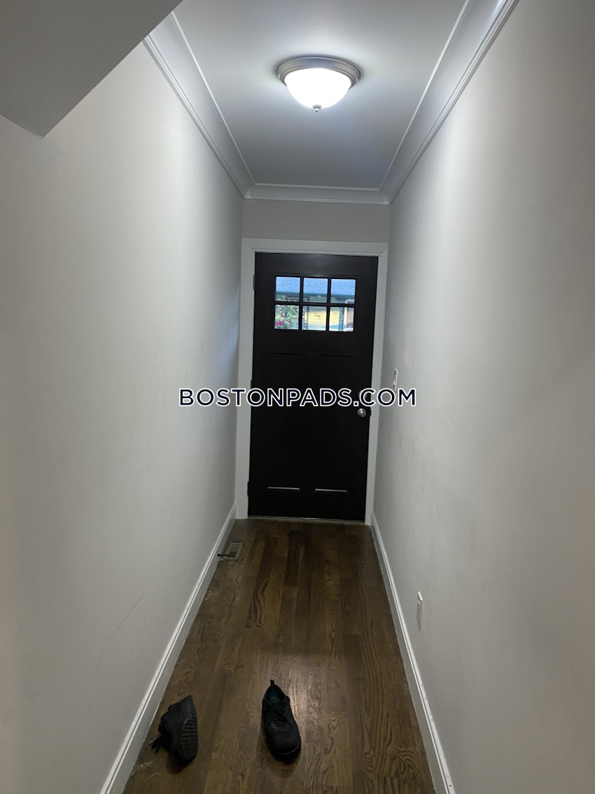 BOSTON - ALLSTON/BRIGHTON BORDER - 4 Beds, 2 Baths - Image 5