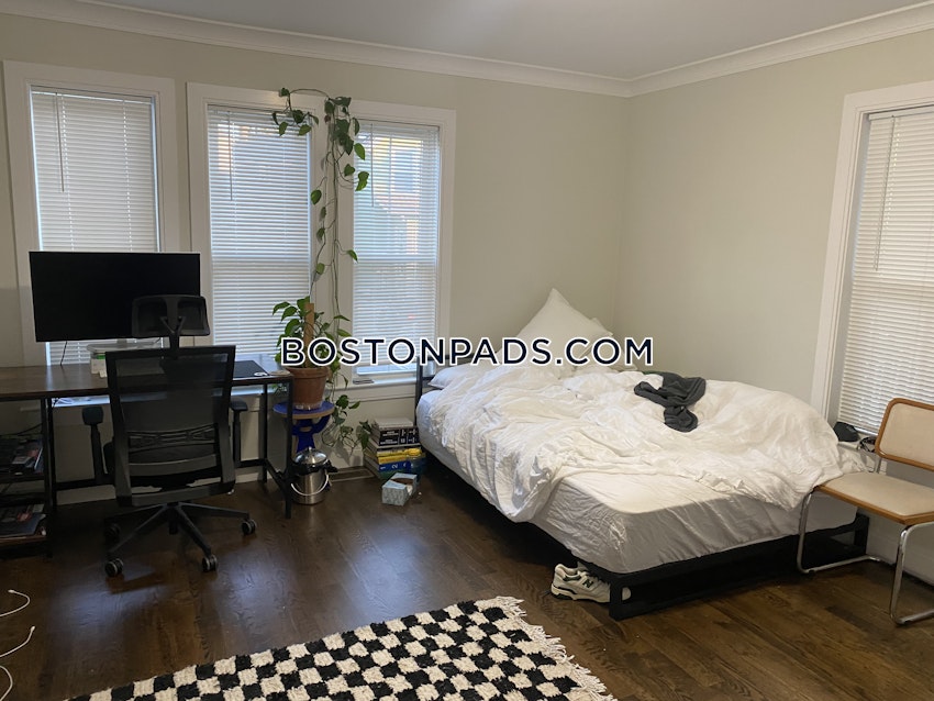 BOSTON - ALLSTON/BRIGHTON BORDER - 4 Beds, 2 Baths - Image 7