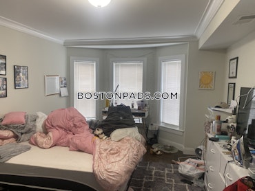 Boston - 3 Beds, 2 Baths