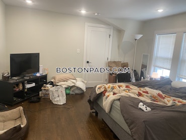 Boston - 3 Beds, 2 Baths