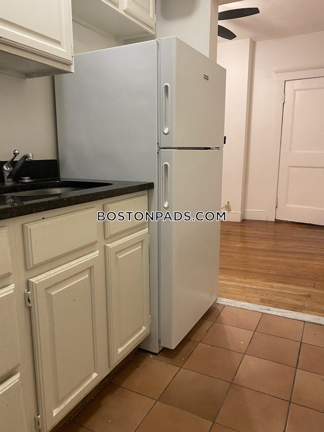 Boston - $2,500+ /mo