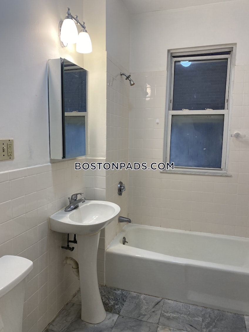 Boston - $2,500+ /month