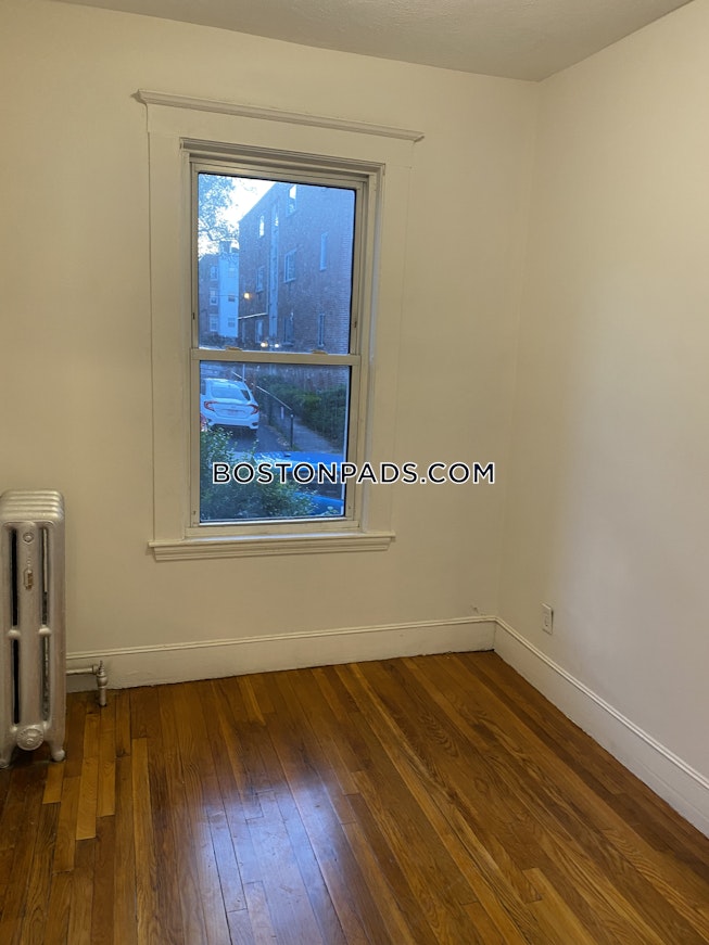 Boston - $2,500+ /mo