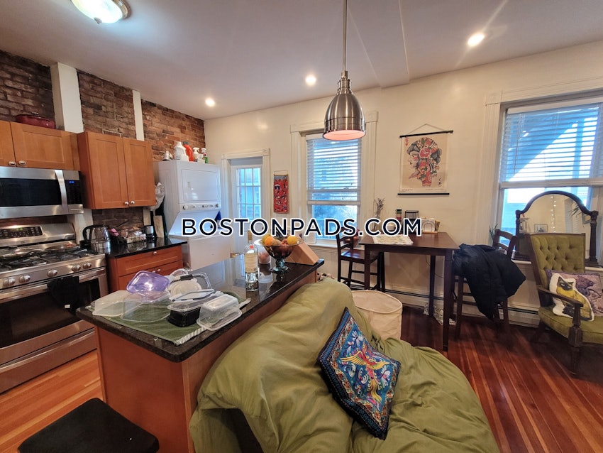 BOSTON - JAMAICA PLAIN - JAMAICA POND/PONDSIDE - 4 Beds, 2 Baths - Image 5