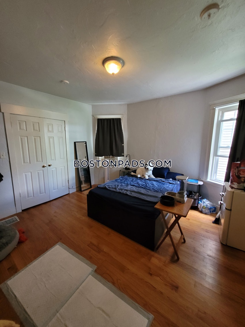 BOSTON - DORCHESTER - FIELDS CORNER - 4 Beds, 1 Bath - Image 6