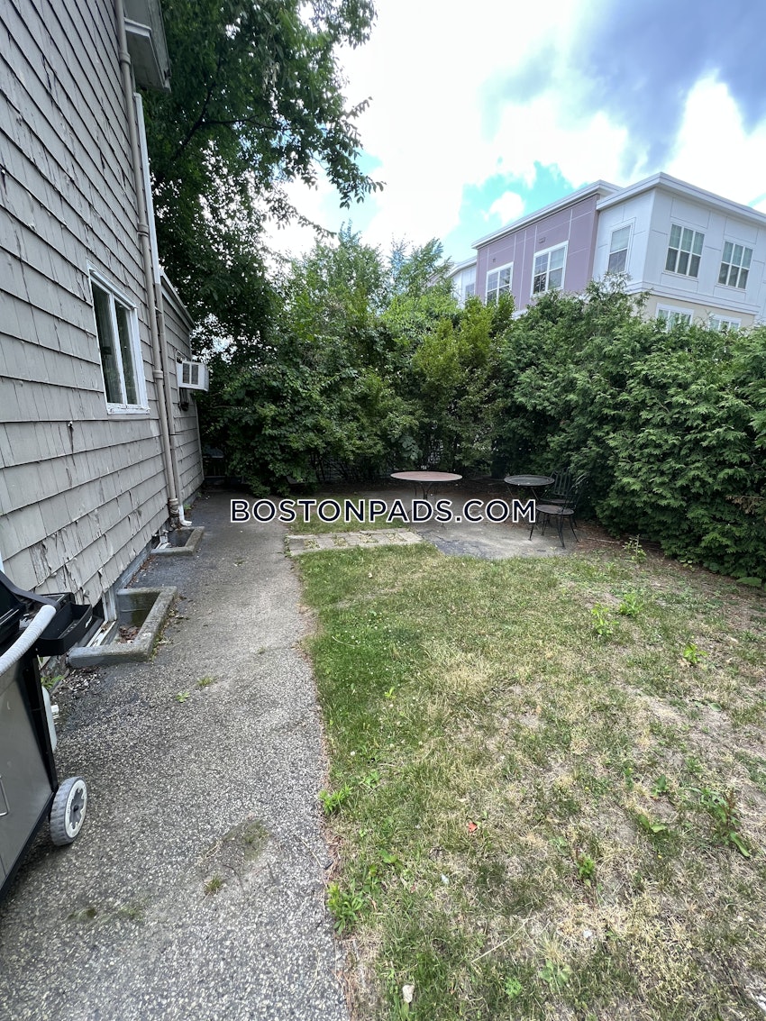 WATERTOWN - 4 Beds, 1 Bath - Image 17