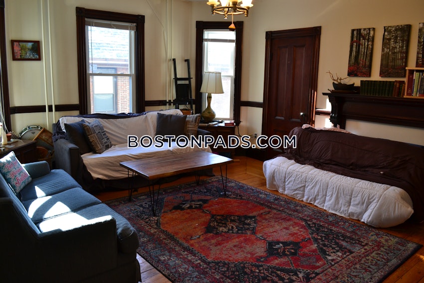 BOSTON - JAMAICA PLAIN - FOREST HILLS - 3 Beds, 1 Bath - Image 5