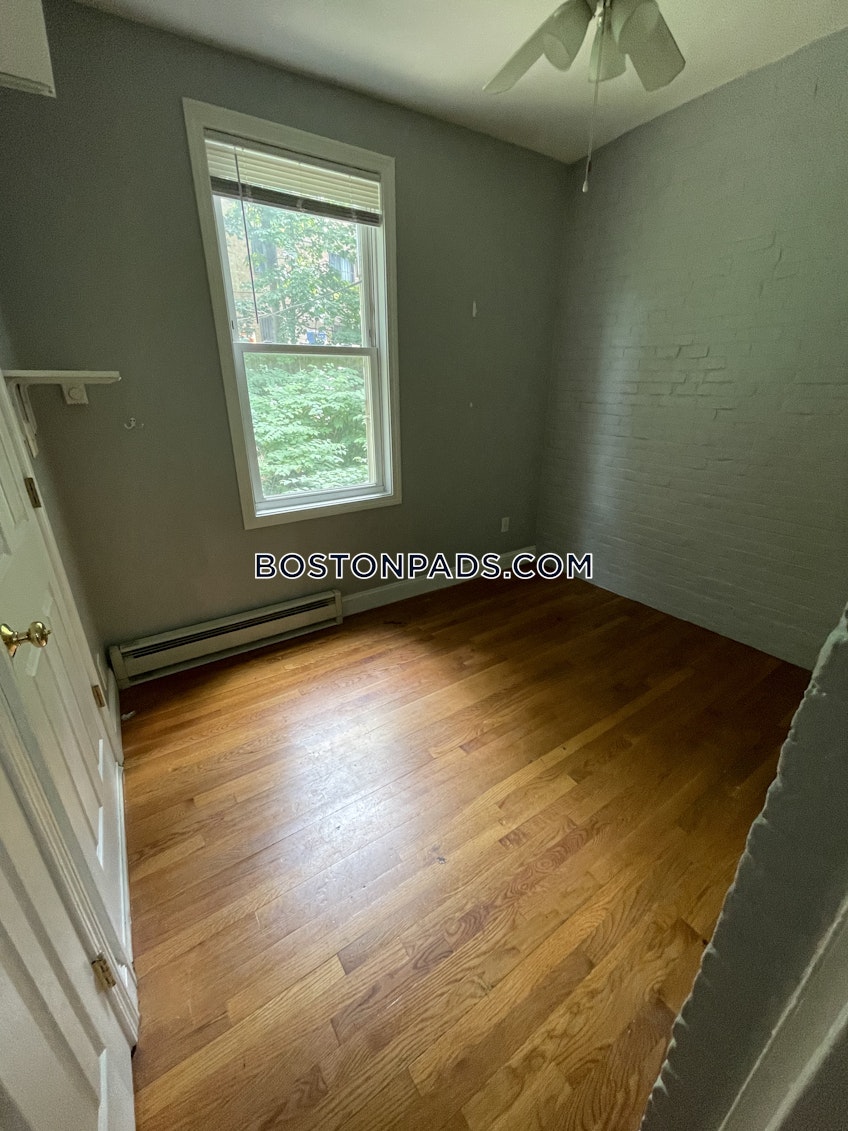 Boston - $5,400+ /month