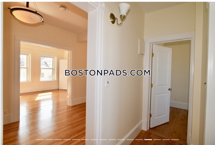 BROOKLINE- COOLIDGE CORNER - 3 Beds, 1 Bath - Image 8