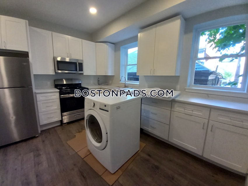 BOSTON - ROXBURY - 4 Beds, 1 Bath - Image 8