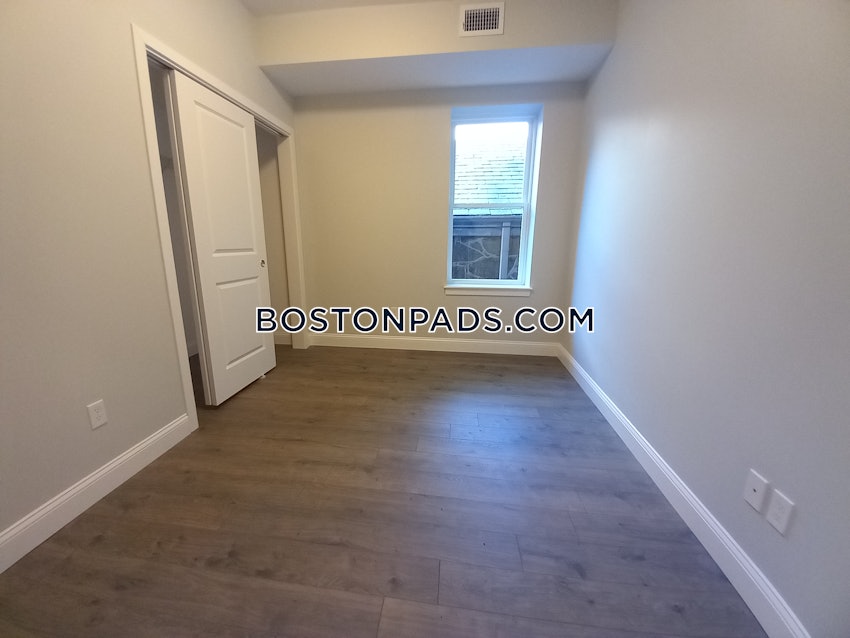 BOSTON - ROXBURY - 4 Beds, 1 Bath - Image 5