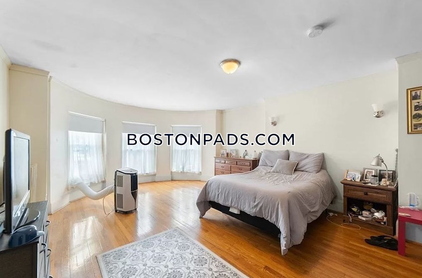 Boston - $5,050+ /month
