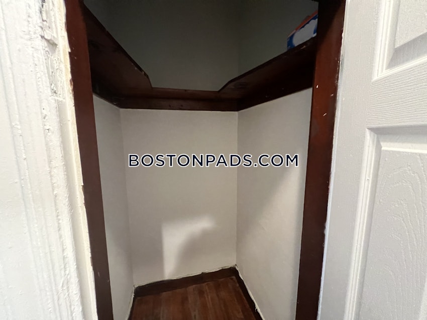 BOSTON - ROXBURY - 3 Beds, 1 Bath - Image 51