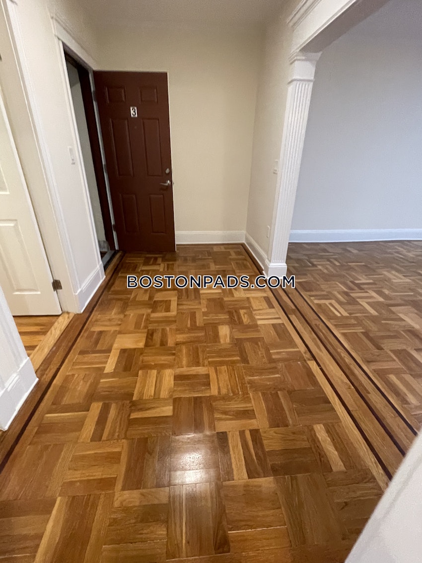 BROOKLINE- LONGWOOD AREA - 3 Beds, 2 Baths - Image 23