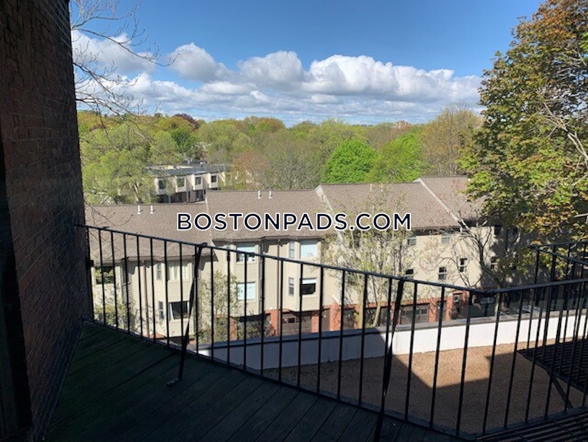 BROOKLINE - BEACONSFIELD - 2 Beds, 1 Bath - Image 7