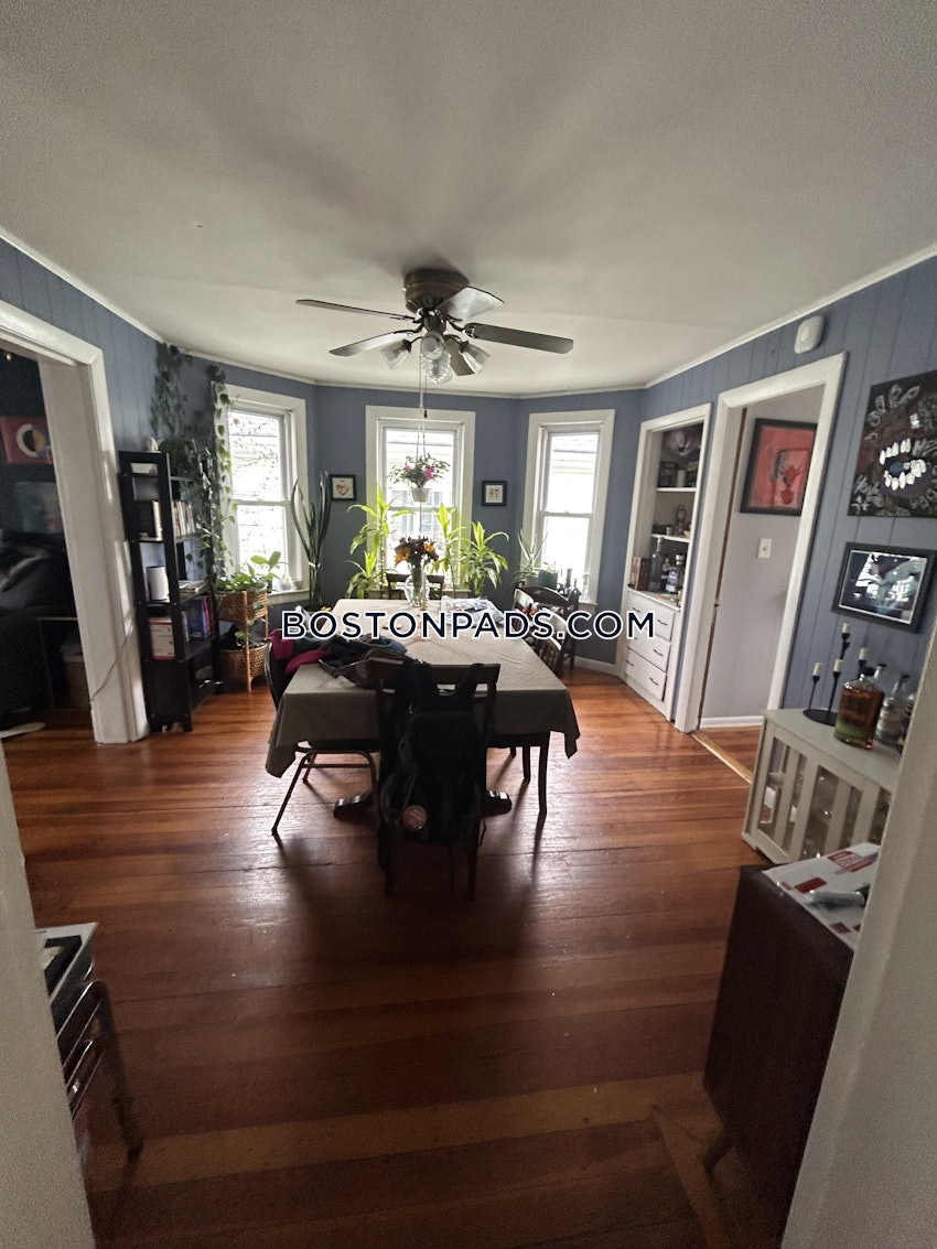 SOMERVILLE - PORTER SQUARE - 4 Beds, 2 Baths - Image 2