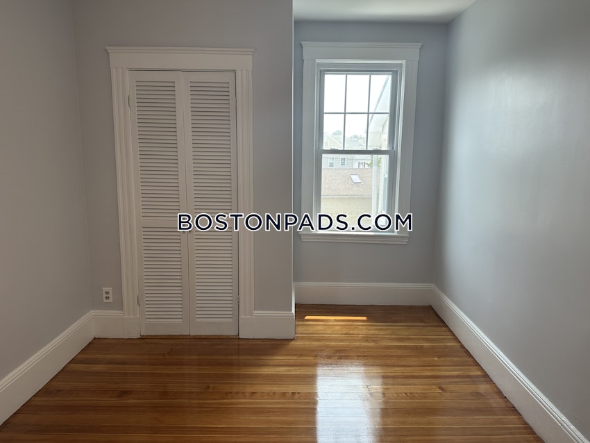 MEDFORD - TUFTS - 7 Beds, 2 Baths - Image 44