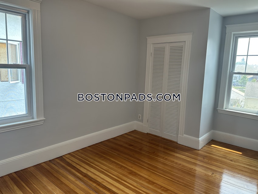 MEDFORD - TUFTS - 7 Beds, 2 Baths - Image 20