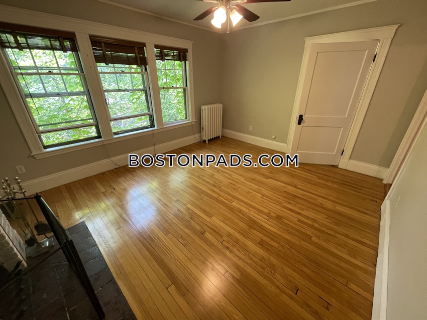 CAMBRIDGE - HARVARD SQUARE - 2 Beds, 1 Bath - Image 18