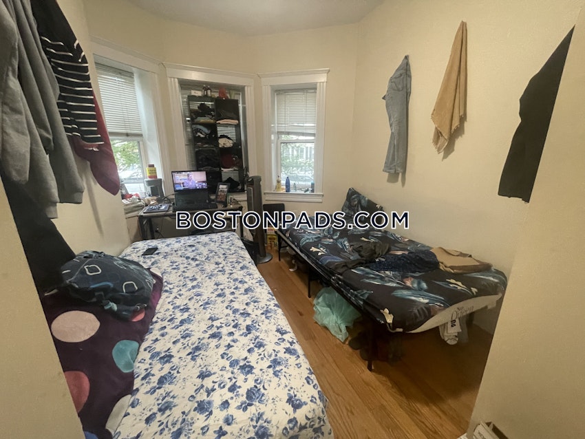 BOSTON - MISSION HILL - 4 Beds, 2 Baths - Image 35