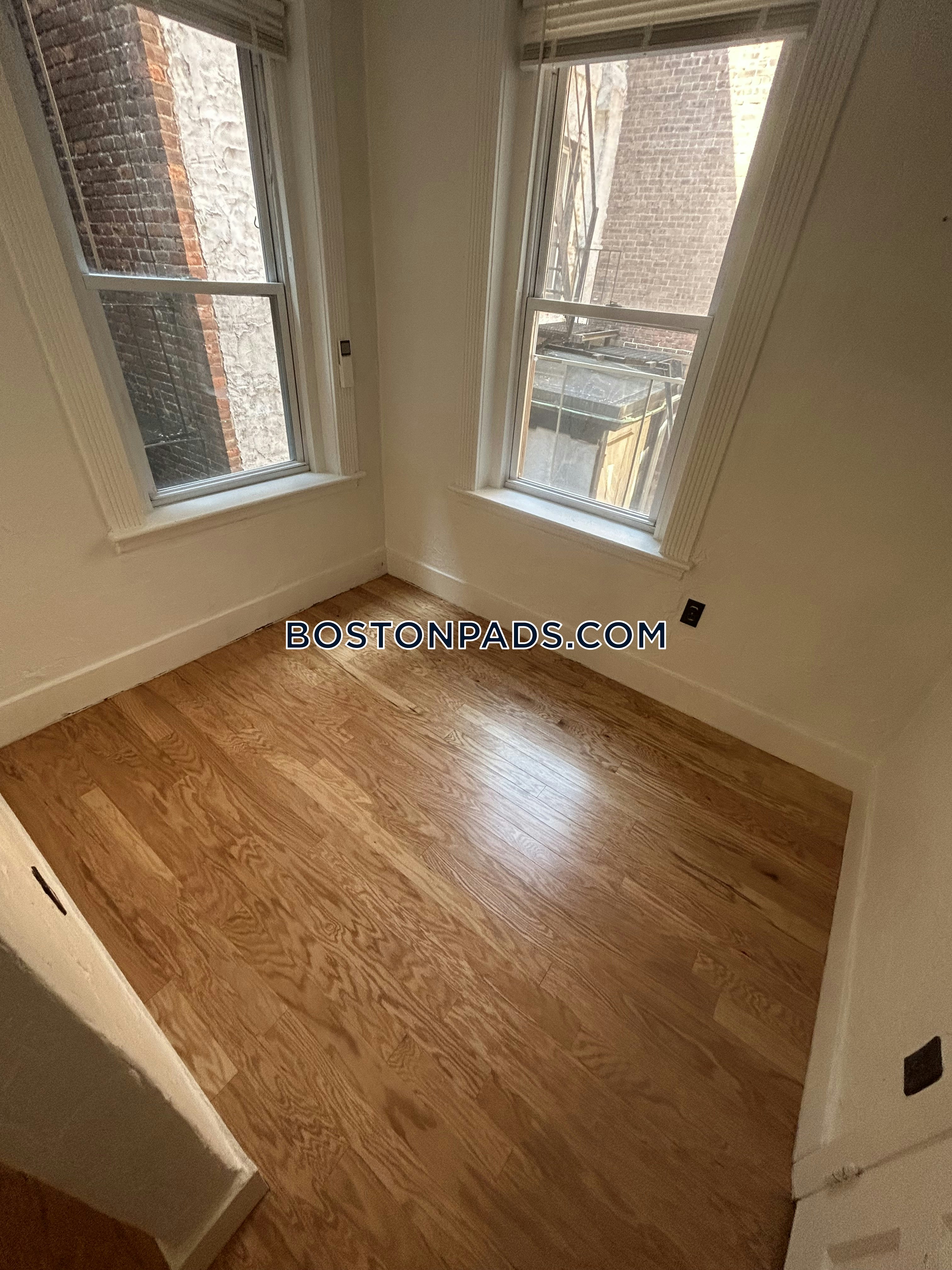 Boston - 1 Beds, 1 Baths