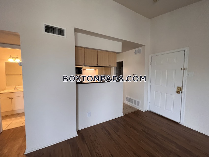 QUINCY - SOUTH QUINCY - 1 Bed, 1 Bath - Image 5