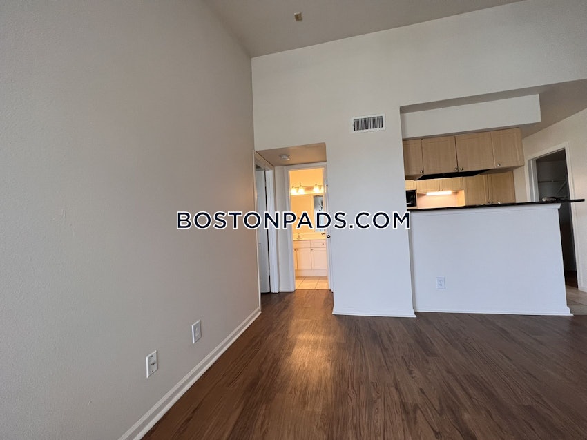 QUINCY - SOUTH QUINCY - 1 Bed, 1 Bath - Image 4