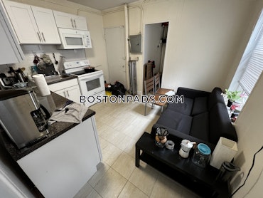 Boston - 2 Beds, 1 Baths