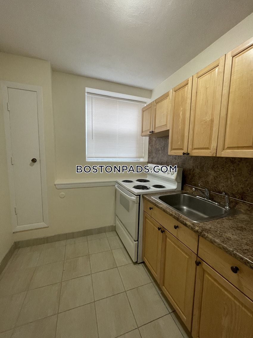 BOSTON - ALLSTON - 1 Bed, 1 Bath - Image 5