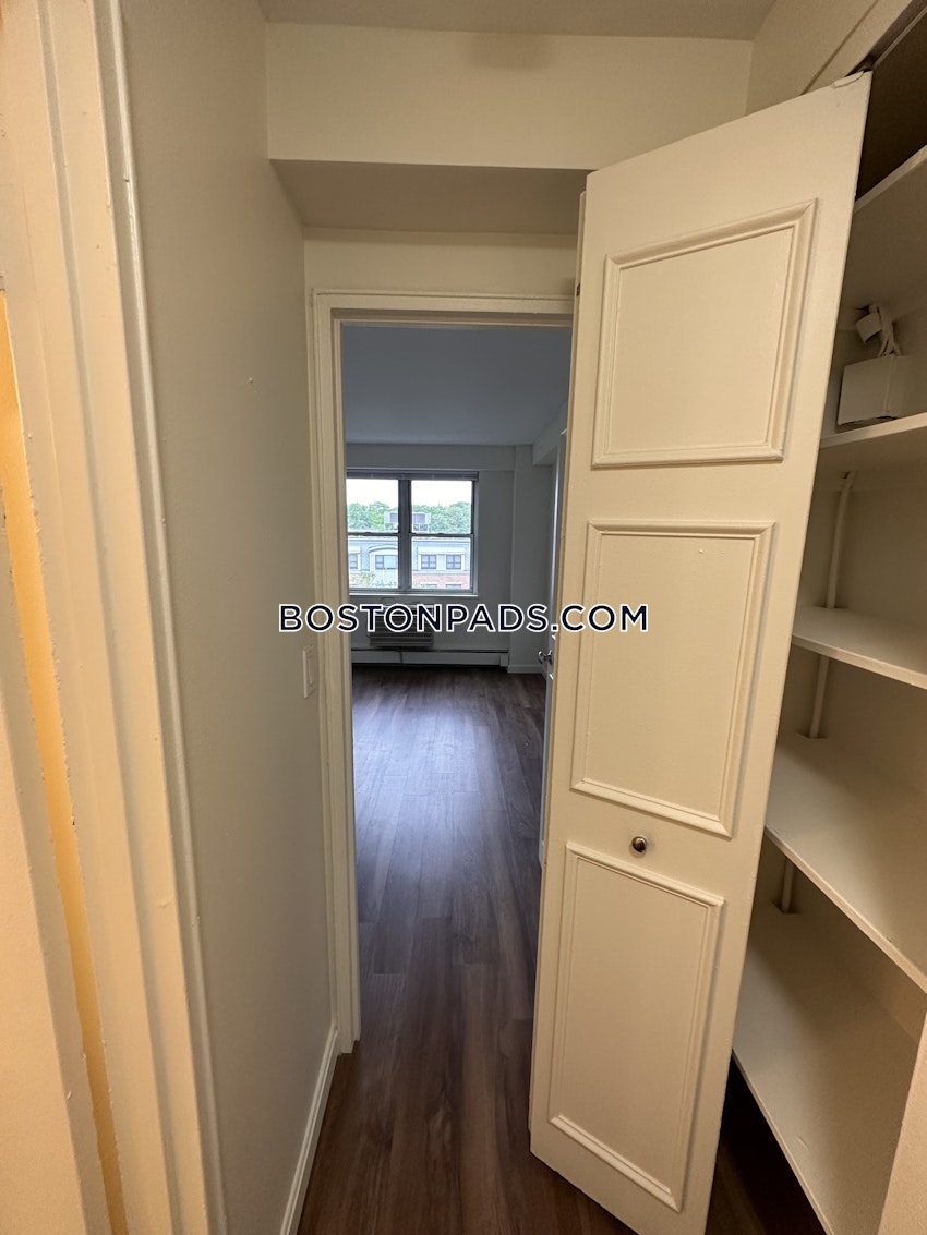 BROOKLINE- BOSTON UNIVERSITY - 2 Beds, 1.5 Baths - Image 9