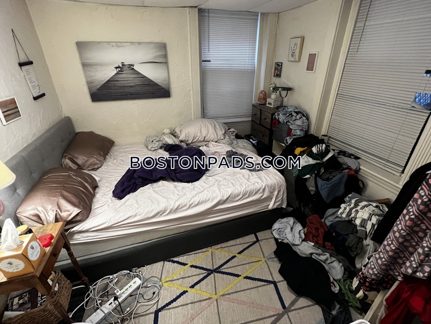 BOSTON - BEACON HILL - 1 Bed, 1 Bath - Image 4