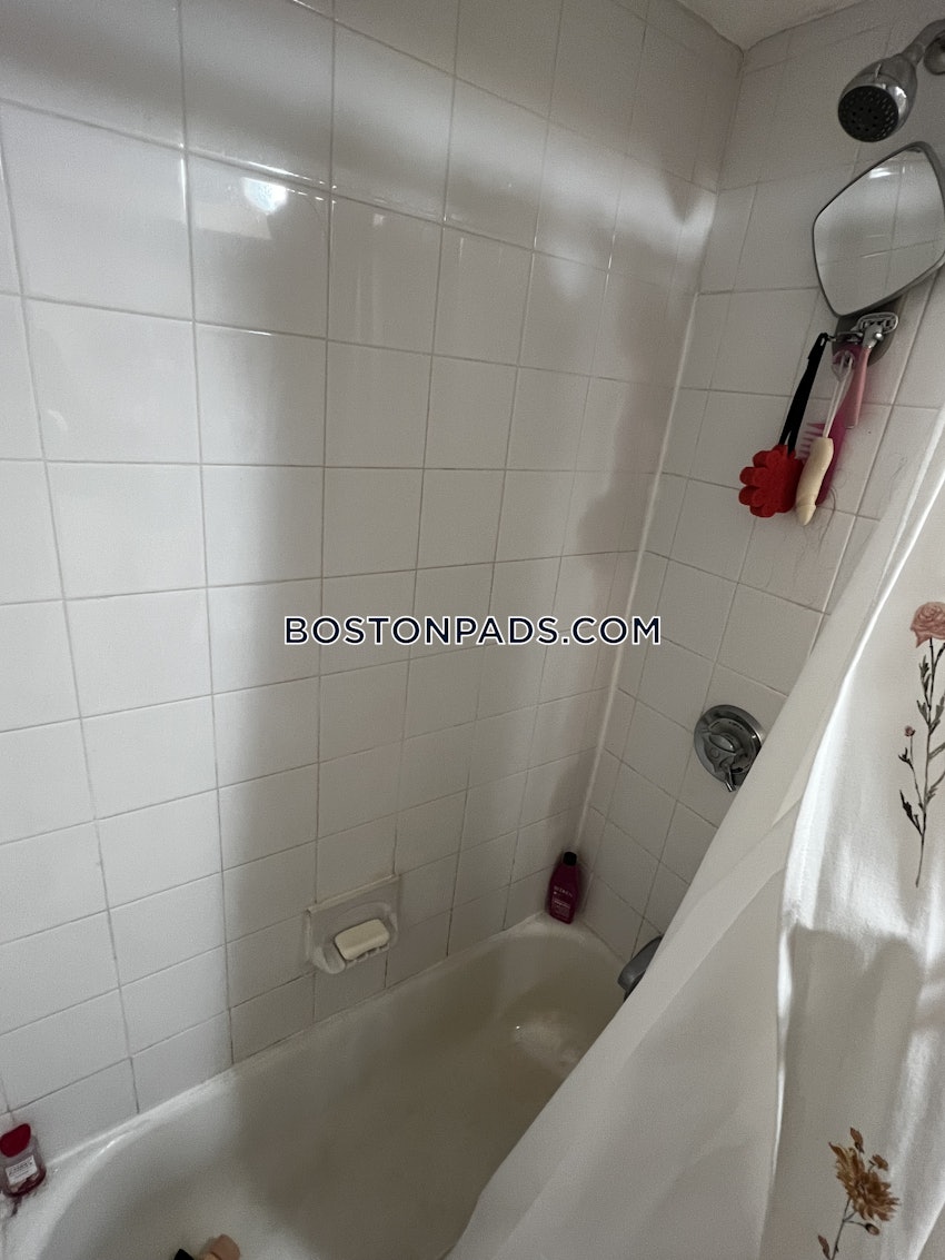 BOSTON - BEACON HILL - 1 Bed, 1 Bath - Image 6