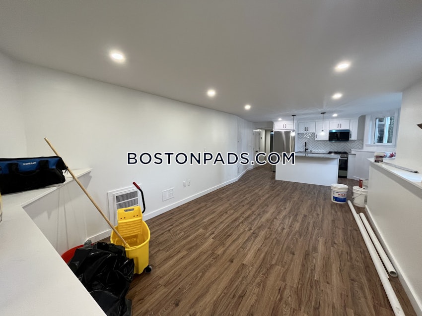 BOSTON - MISSION HILL - 2 Beds, 1 Bath - Image 17