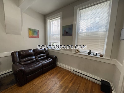 North End 2 Beds 1 Bath Boston - $2,600