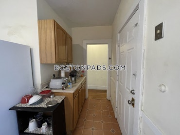 Boston - 4 Beds, 2 Baths