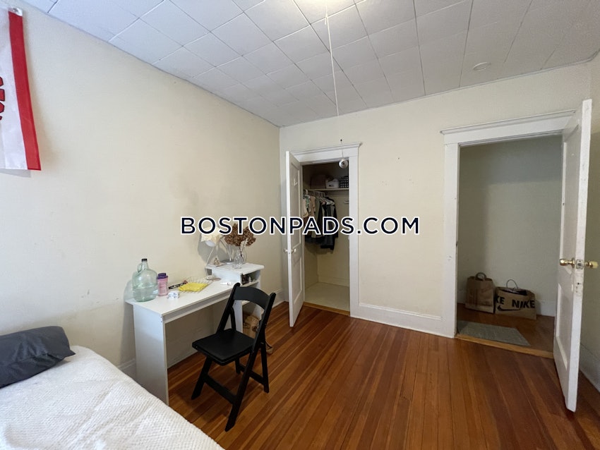 BOSTON - ALLSTON - 4 Beds, 2 Baths - Image 24