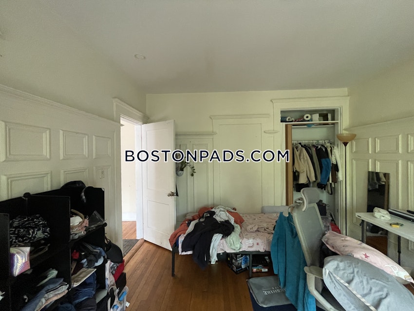 BOSTON - ALLSTON - 4 Beds, 2 Baths - Image 21