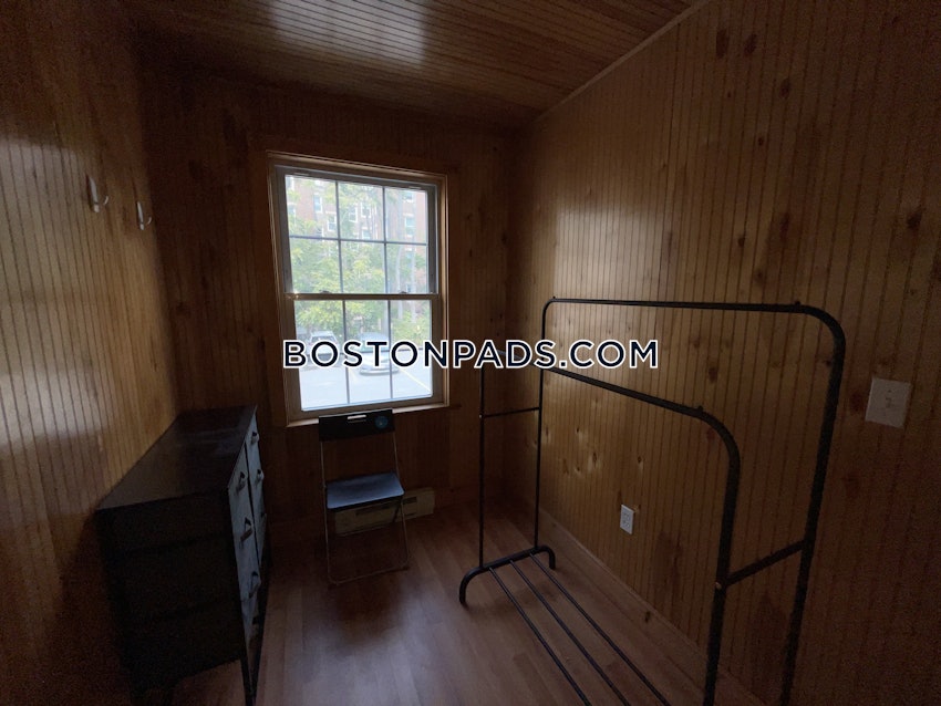 BOSTON - ALLSTON - 4 Beds, 2 Baths - Image 37